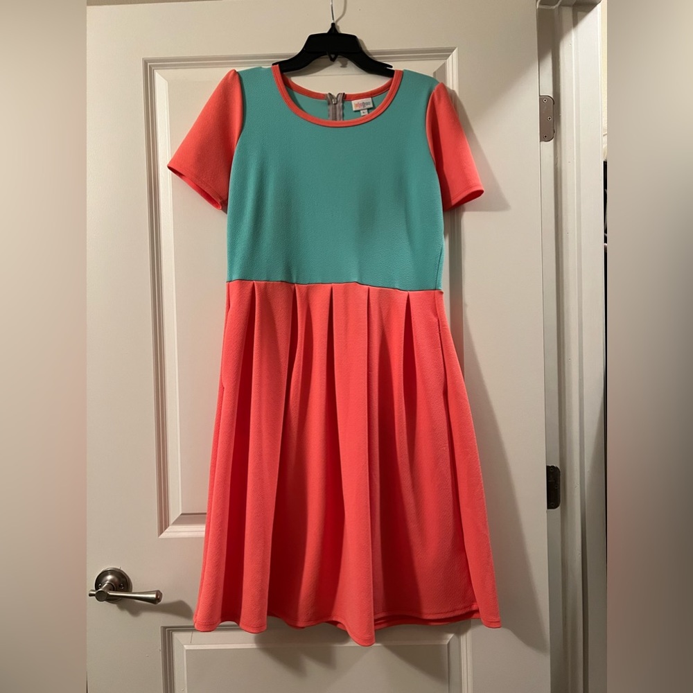 Lularoe Amelia dress size large